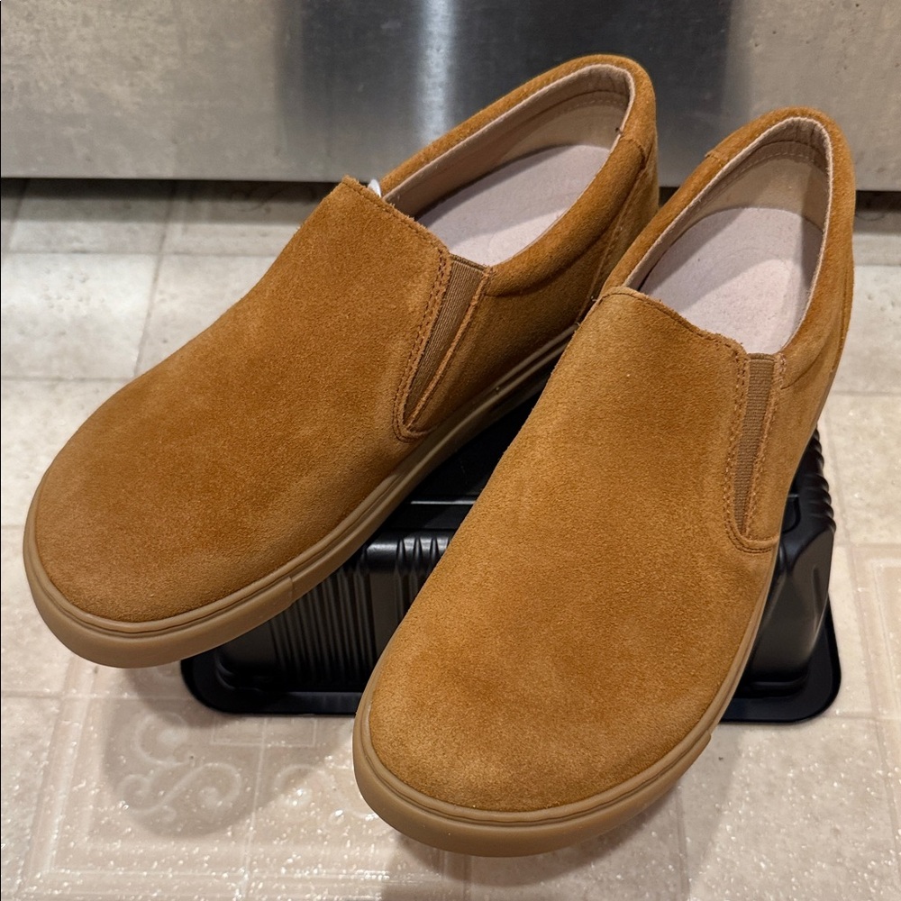 Birkenstock Unisex Adult Oswego Suede Loafers Mink - 40 (Men’s 7 / Ladies 9)